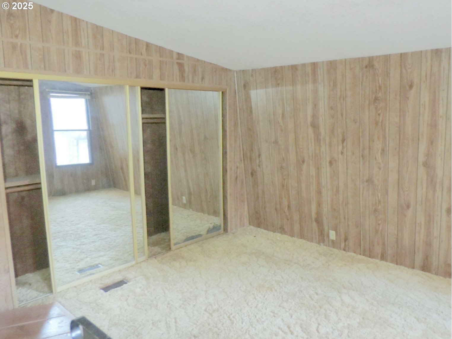 3335 Dee Highway Hood River, OR 97031 - Photo 14 of 30 Bedroom, Primary