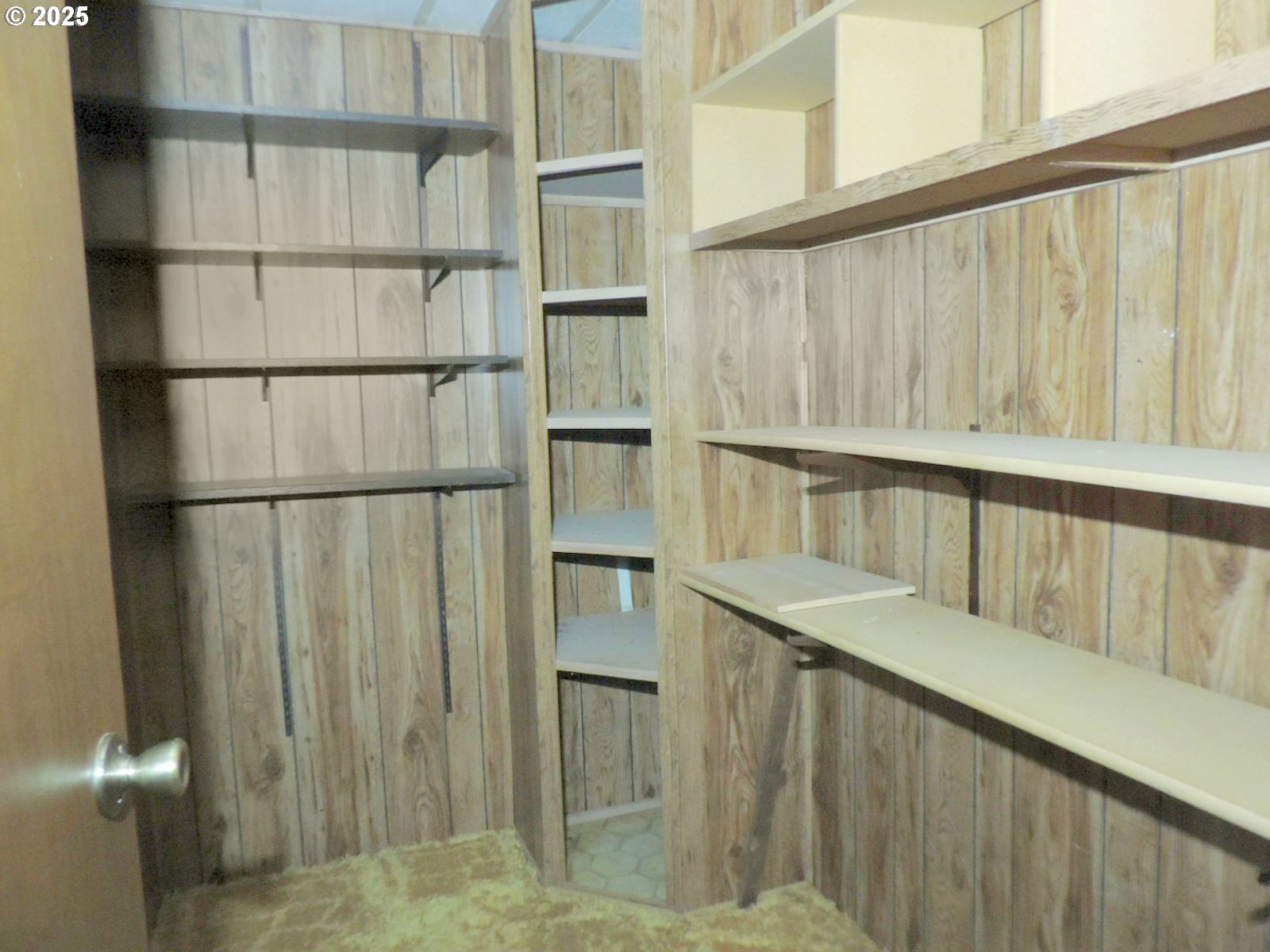 3335 Dee Highway Hood River, OR 97031 - Photo 16 of 30 Bedroom, Primary