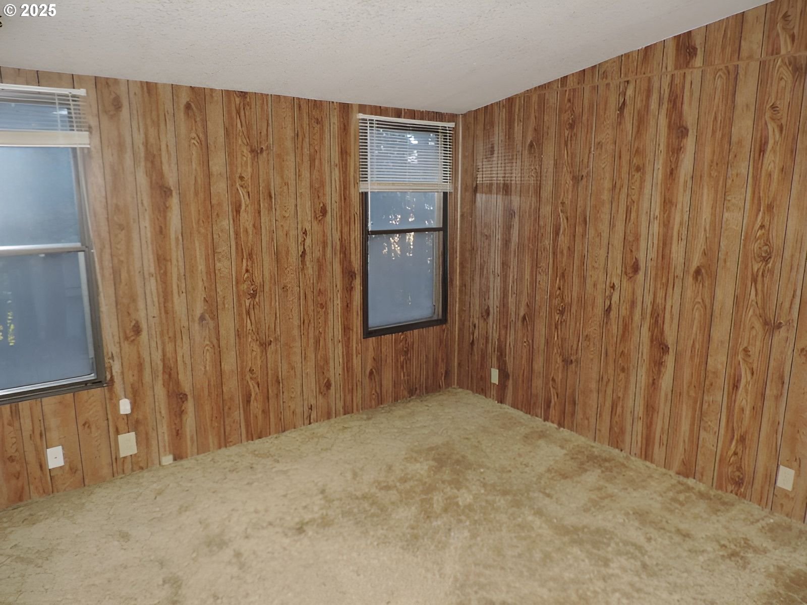 3335 Dee Highway Hood River, OR 97031 - Photo 17 of 30 Bedroom