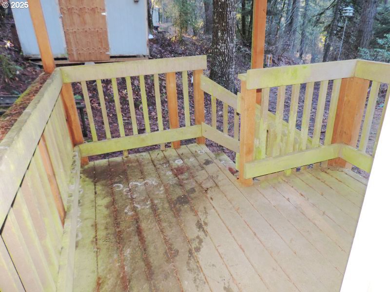 3335 Dee Highway Hood River, OR 97031 - Photo 3 of 30 Porch