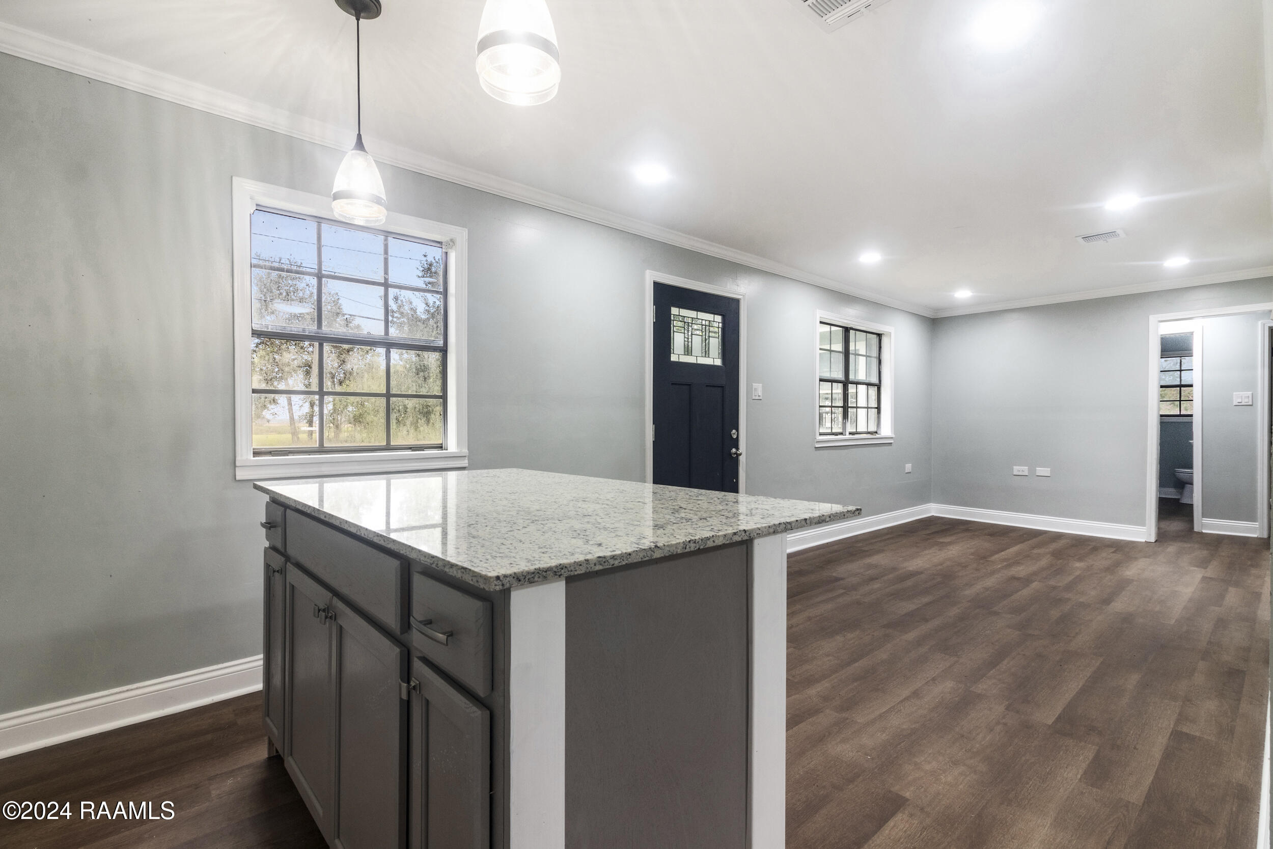 8503 Weeks Island Road New Iberia, LA 70560 - Photo 6 of 20 5_img_8900