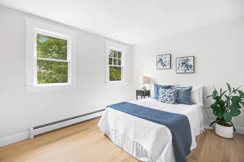 $1,899,000 | 9 Brookside Place, Winchester, MA 01890