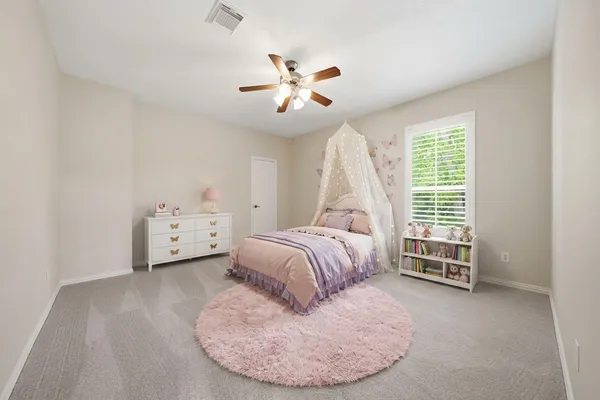 $590,000 | 4817 West Fork Boulevard, Conroe, TX 77304