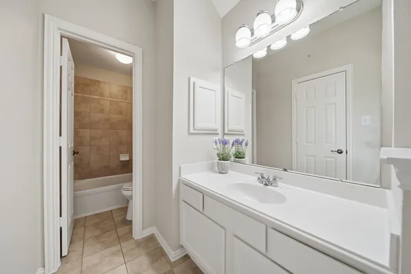 $590,000 | 4817 West Fork Boulevard, Conroe, TX 77304