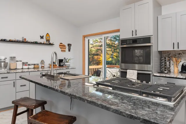 $338,900 | 125 Hillside Lane, Shawano, WI 54166