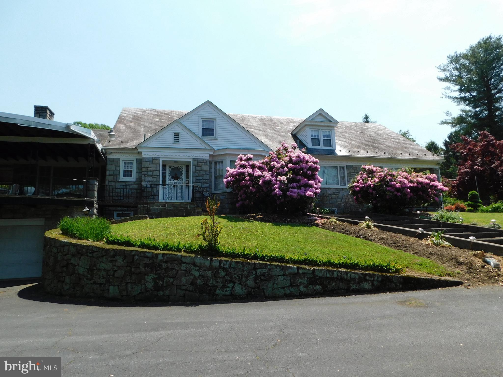 205 Church Road Mohnton, PA 19540 - Photo 3 of 51 Gallery Image 3