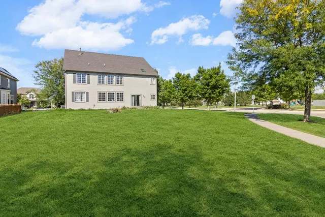 $438,750 | 7720 Mossheather Drive, Joliet, IL 60431