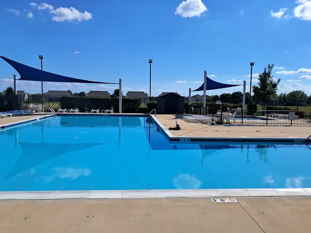 $438,750 | 7720 Mossheather Drive, Joliet, IL 60431