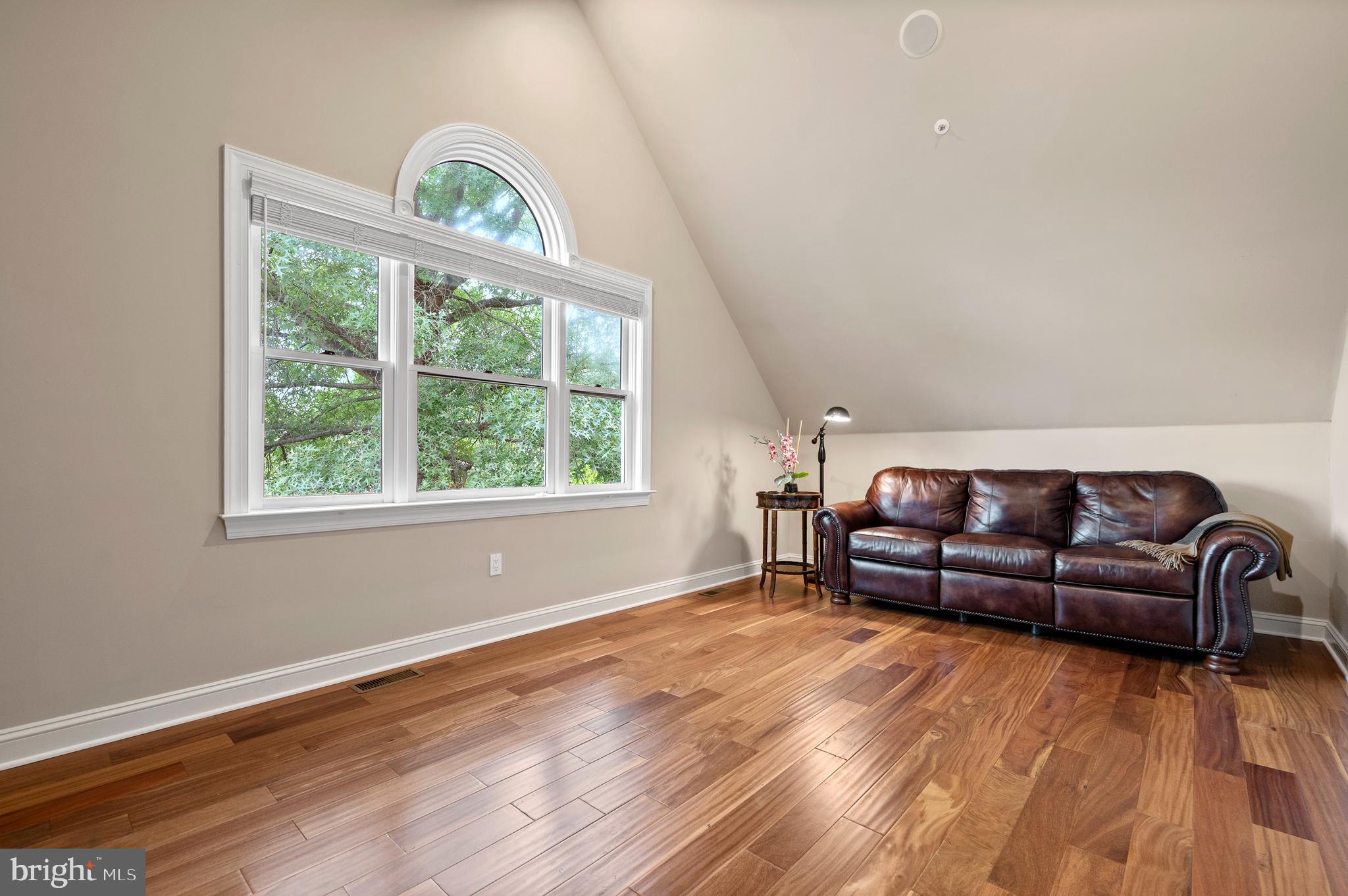 1236 Gulph Creek Drive Wayne, PA 19087 - Photo 24 of 61 Primary Bedroom Sitting Room