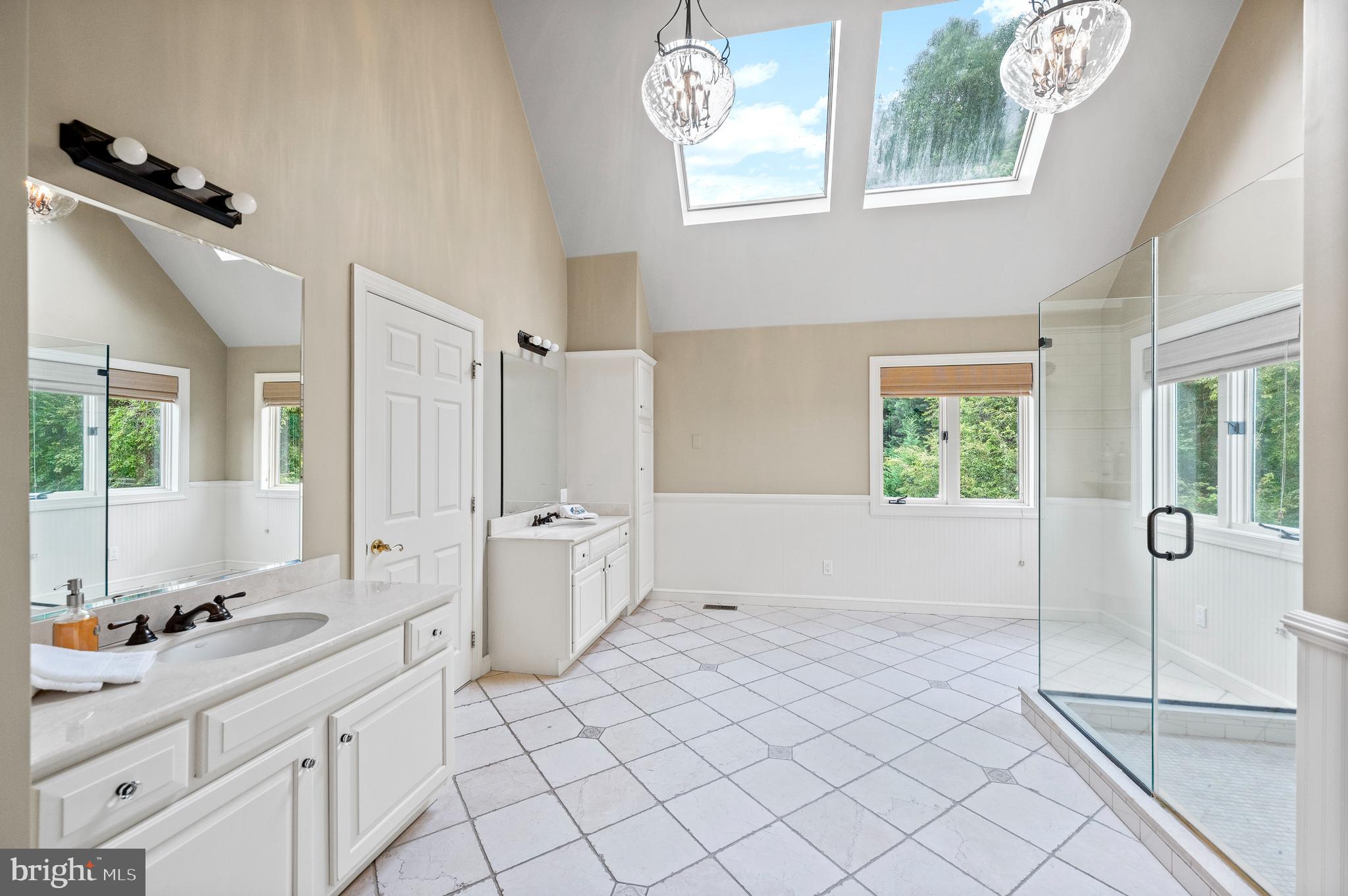 1236 Gulph Creek Drive Wayne, PA 19087 - Photo 25 of 61 Primary Bathroom