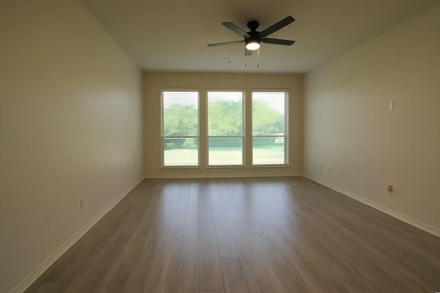 $470,000 | 3911 Clarestone Drive, Pearland, TX 77584