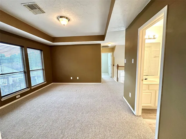 $470,000 | 3911 Clarestone Drive, Pearland, TX 77584