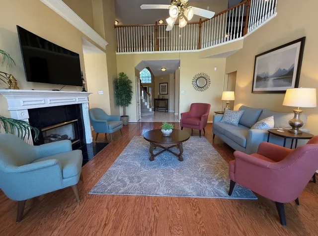 $470,000 | 3911 Clarestone Drive, Pearland, TX 77584