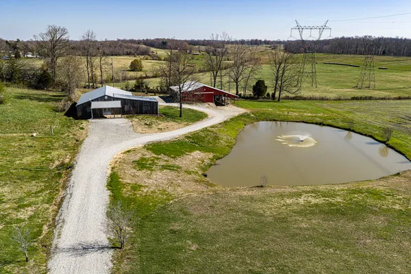 $269,900 | 1110 Harris Road, Belton, KY 42324