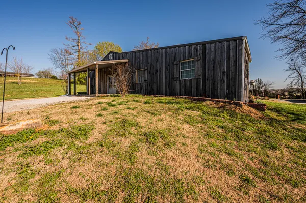 $269,900 | 1110 Harris Road, Belton, KY 42324