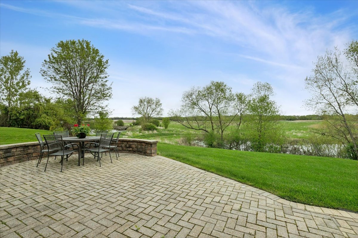 1816 Prairie Ridge Circle Lindenhurst, IL 60046 - Photo 4 of 43