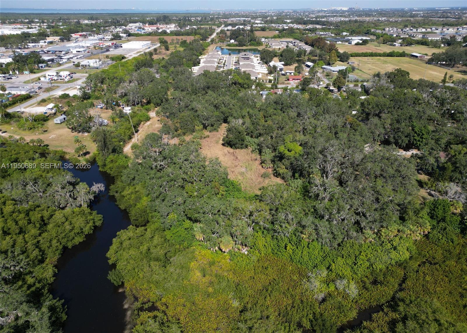 301 East Shell Point Road Ruskin, FL 33570 - Photo 15 of 36 Photo 15