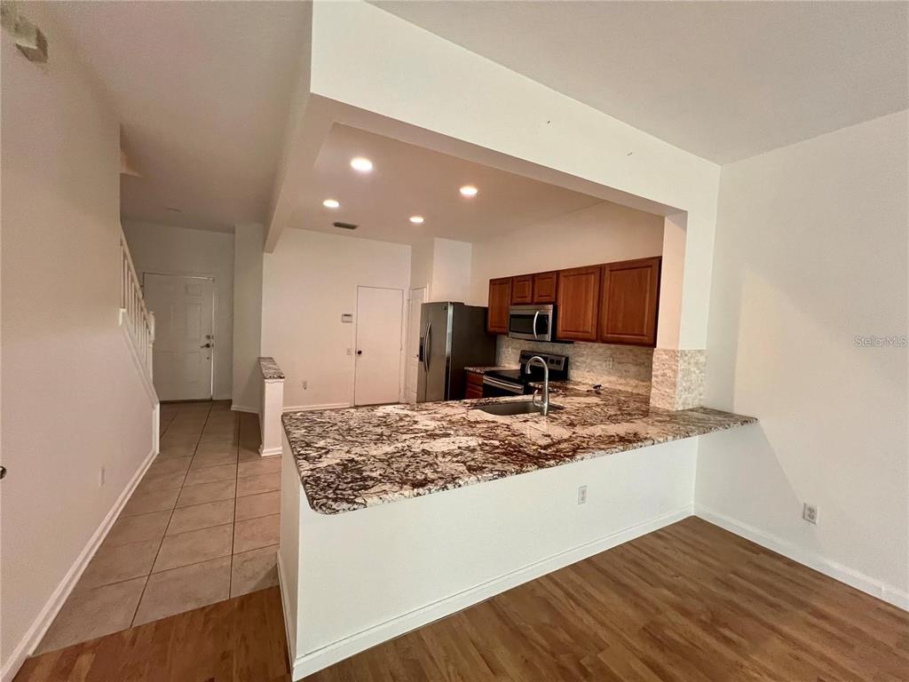 26543 Castleview Way Wesley Chapel, FL 33544 - Photo 9 of 37