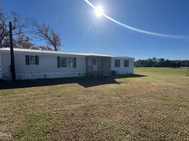 a house view with a outdoor space
