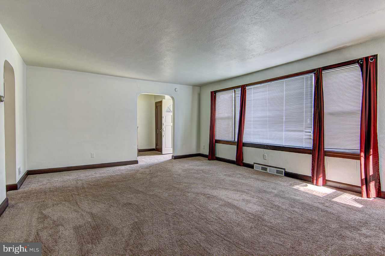 2279 Sunset Lane York, PA 17408 - Photo 16 of 30