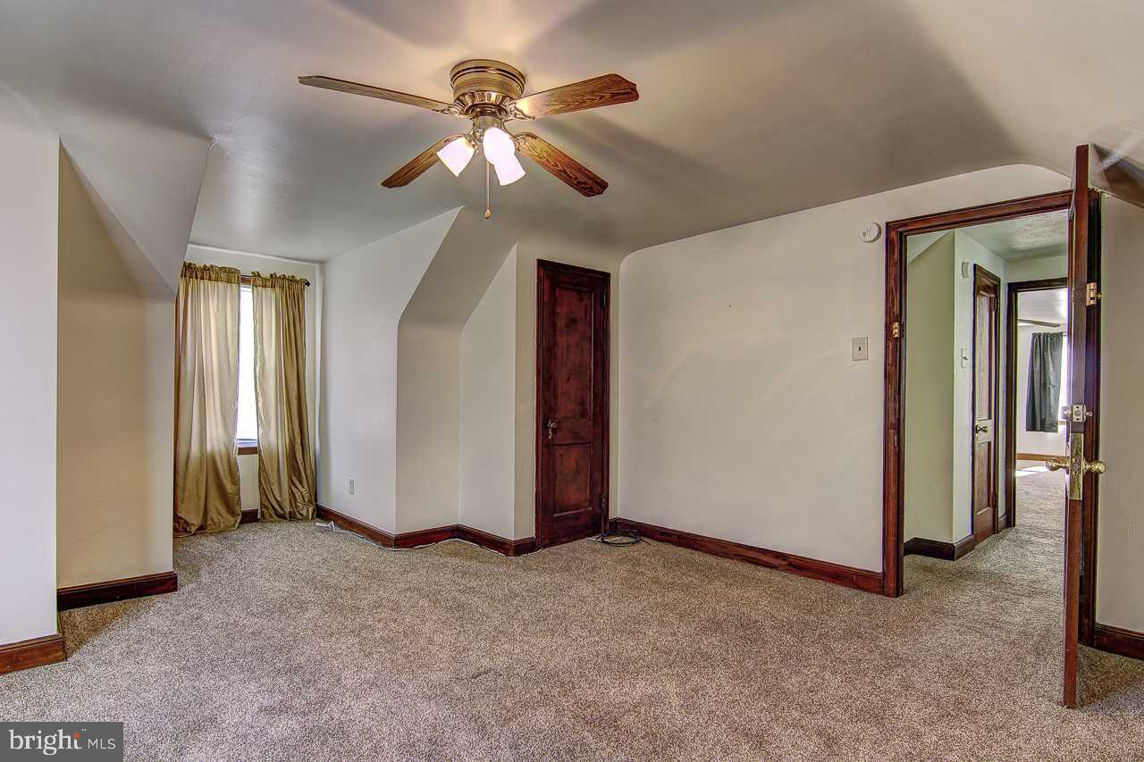 2279 Sunset Lane York, PA 17408 - Photo 18 of 30