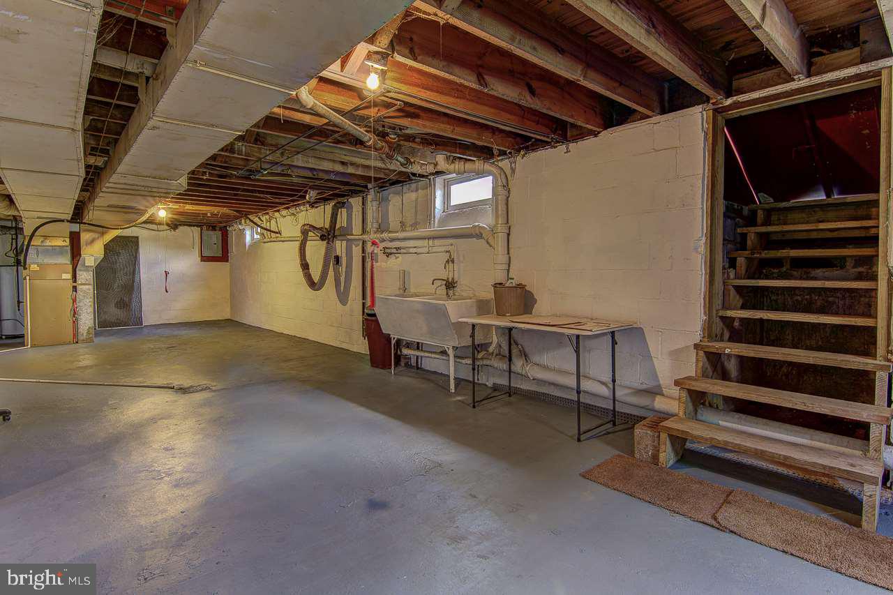 2279 Sunset Lane York, PA 17408 - Photo 25 of 30