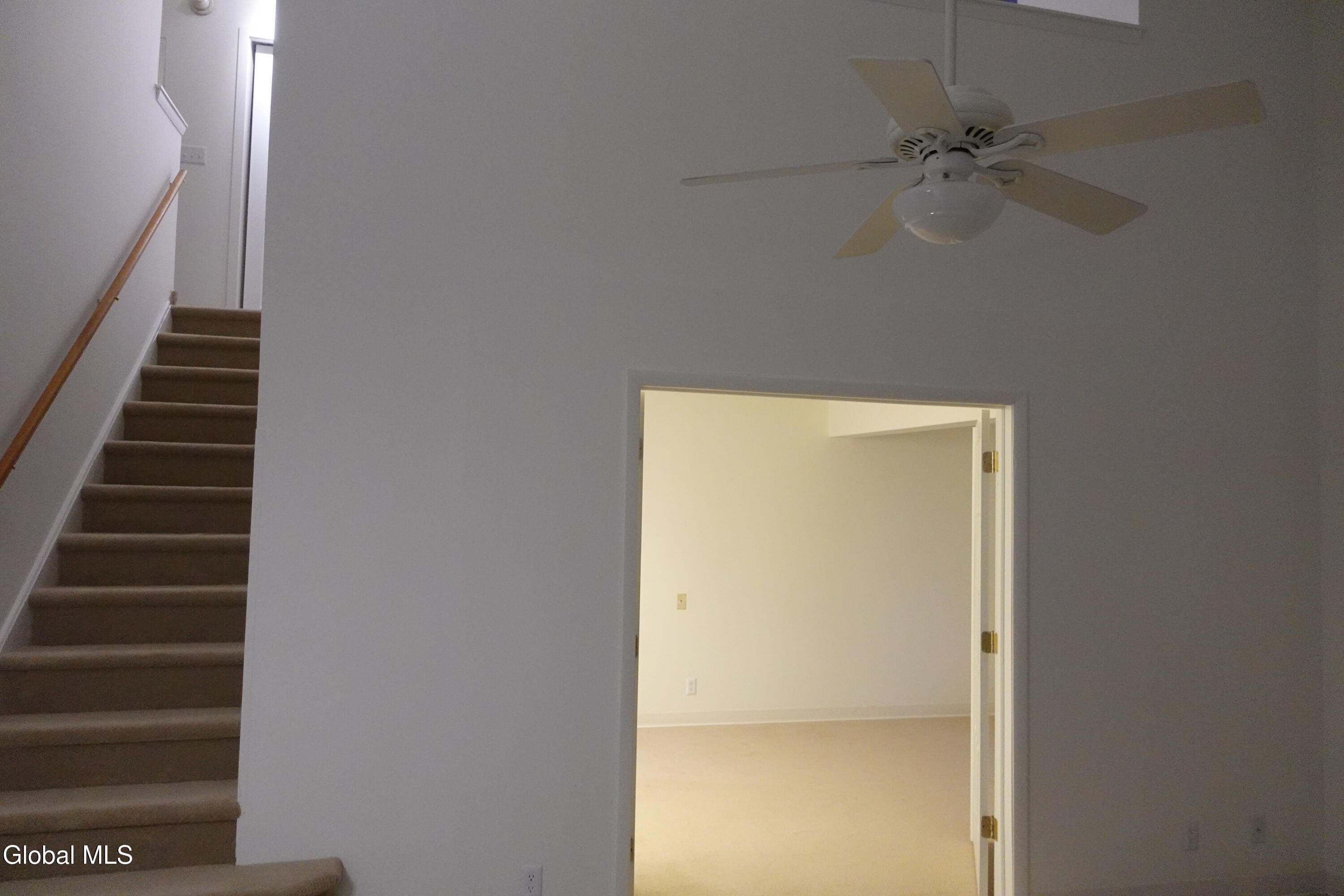 13 Residence Inn Drive, Unit 202 Colonie, NY 12110 - Photo 6 of 10 stairwell
