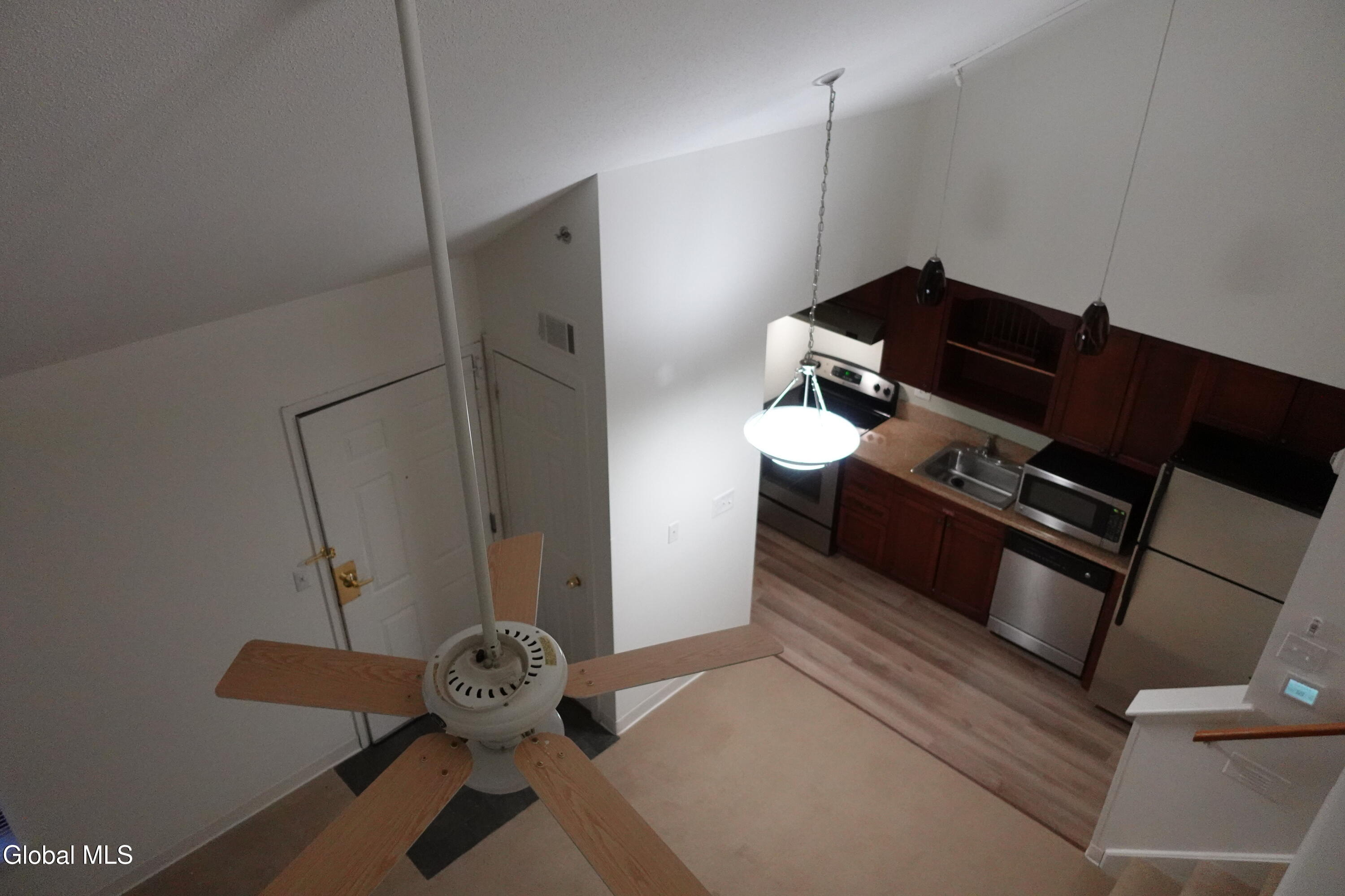 13 Residence Inn Drive, Unit 202 Colonie, NY 12110 - Photo 7 of 10 topview kitchen