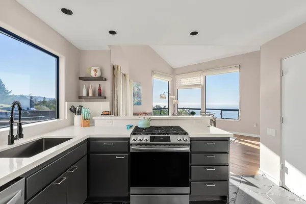 $1,725,000 | 36840 Greencroft Close, The Sea Ranch, CA 95497