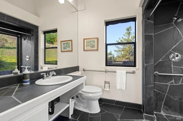 $1,725,000 | 36840 Greencroft Close, The Sea Ranch, CA 95497