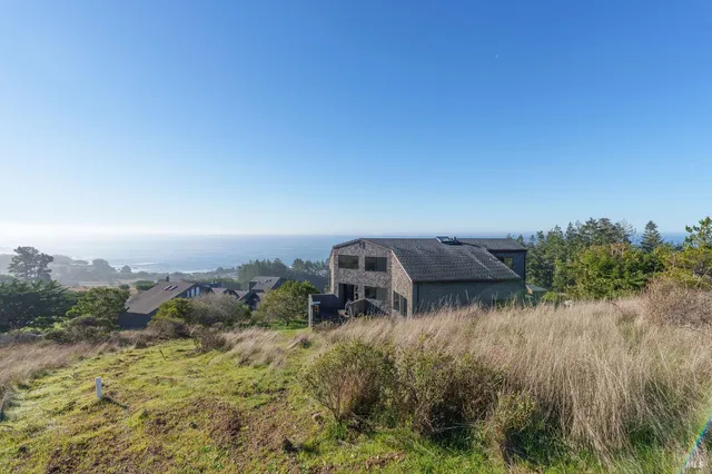 $1,725,000 | 36840 Greencroft Close, The Sea Ranch, CA 95497
