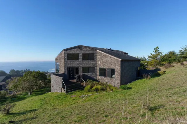 $1,725,000 | 36840 Greencroft Close, The Sea Ranch, CA 95497