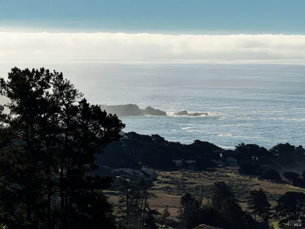 $1,725,000 | 36840 Greencroft Close, The Sea Ranch, CA 95497