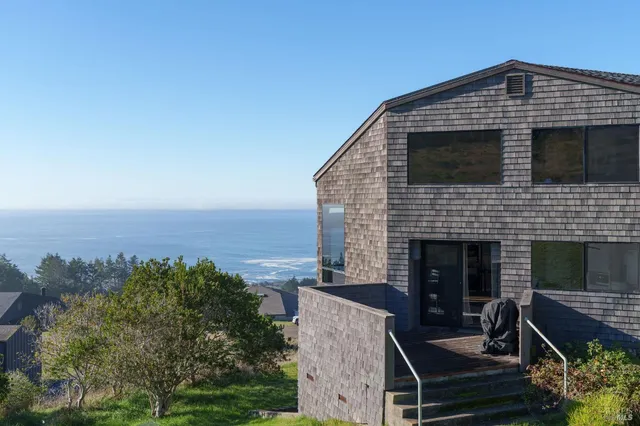 $1,725,000 | 36840 Greencroft Close, The Sea Ranch, CA 95497