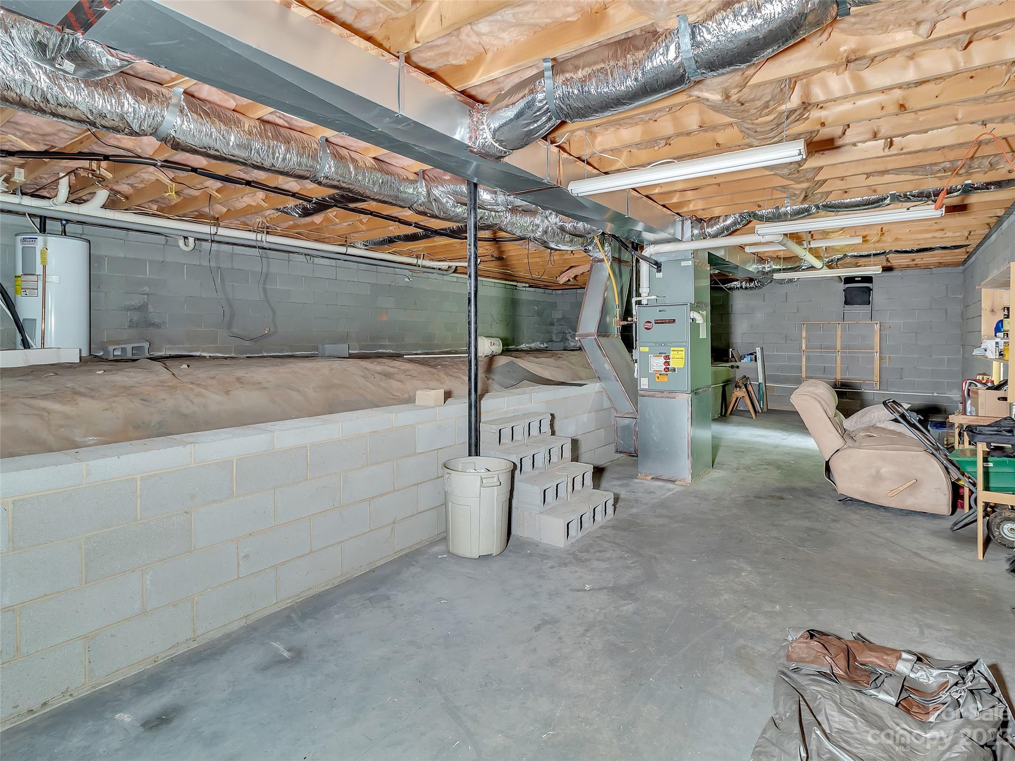 799 Nellie John Drive Clyde, NC 28721 - Photo 33 of 38 a view of garage