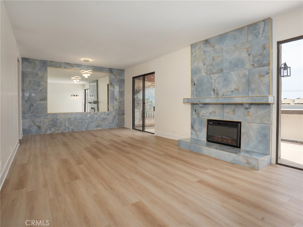 355 Pershing Drive, Unit B Playa del Rey, CA 90293 - Photo 3 of 42 Original