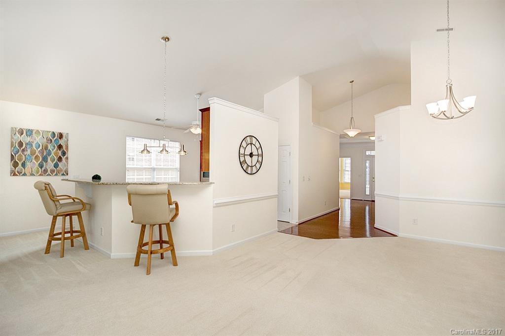 385 Garnet Court Fort Mill, SC 29708 - Photo 4 of 24