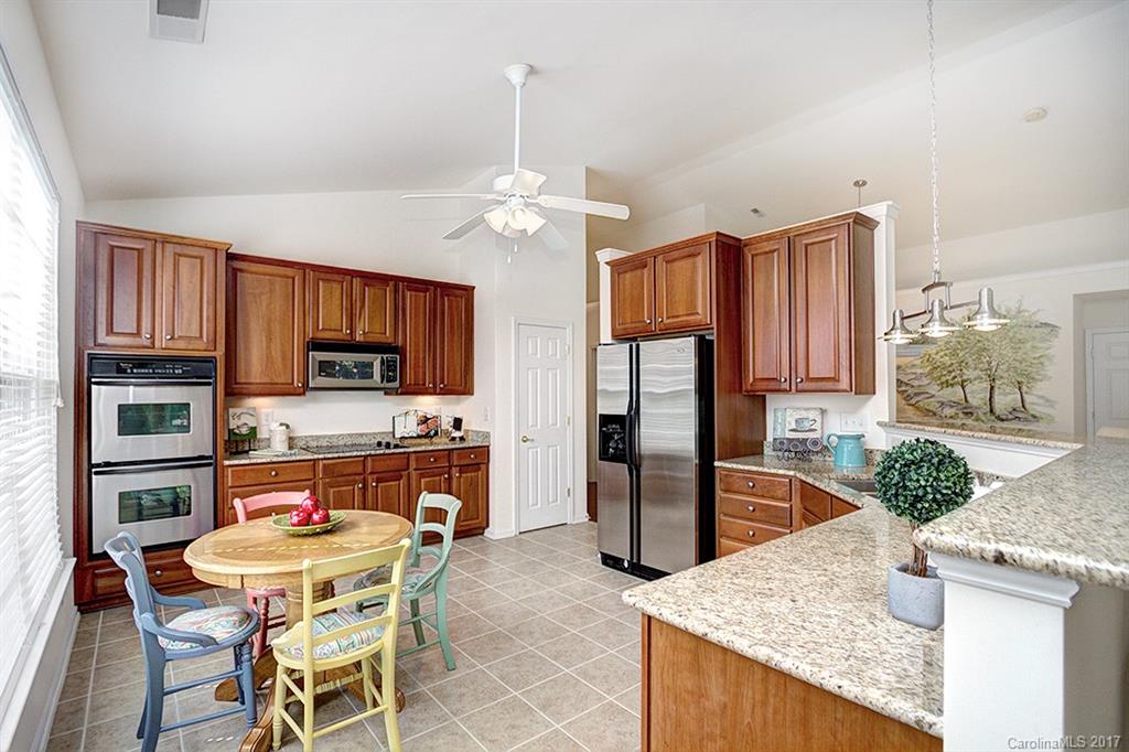 385 Garnet Court Fort Mill, SC 29708 - Photo 5 of 24