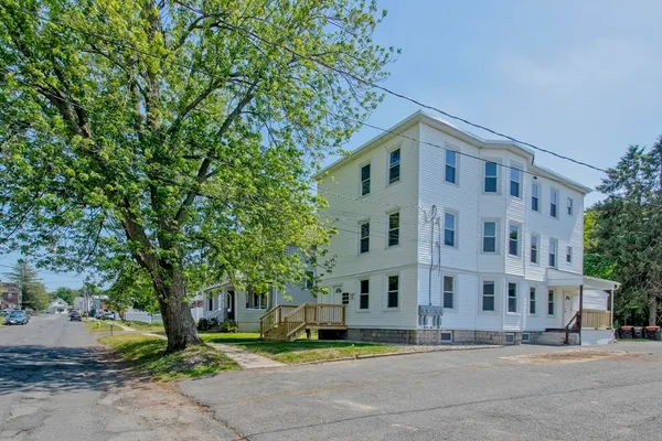 $650,000 | 104-106 Moore Street, Agawam, MA 01001