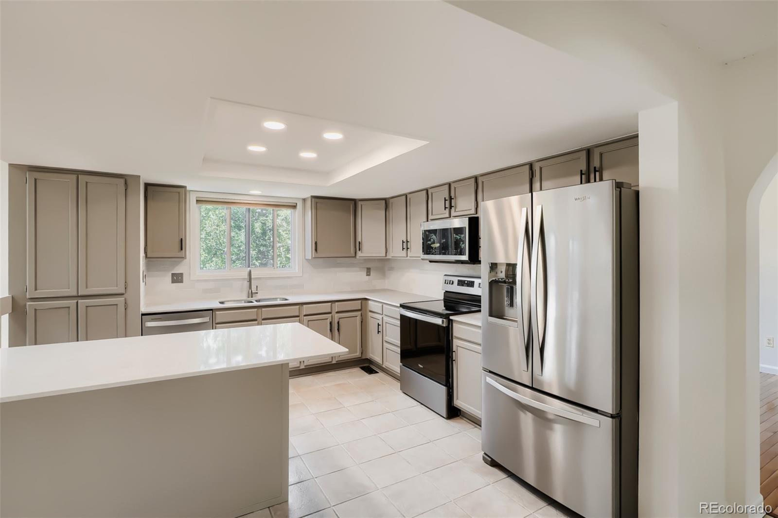 9399 Yale Lane Highlands Ranch, CO 80130 - Photo 7 of 26