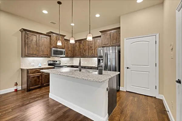 $2,000 | 1224 Pebblebrook Drive, McKinney, TX 75071