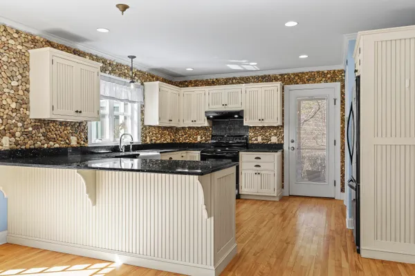 $795,000 | 17 Clam Cove Drive, Rockport, ME 04856