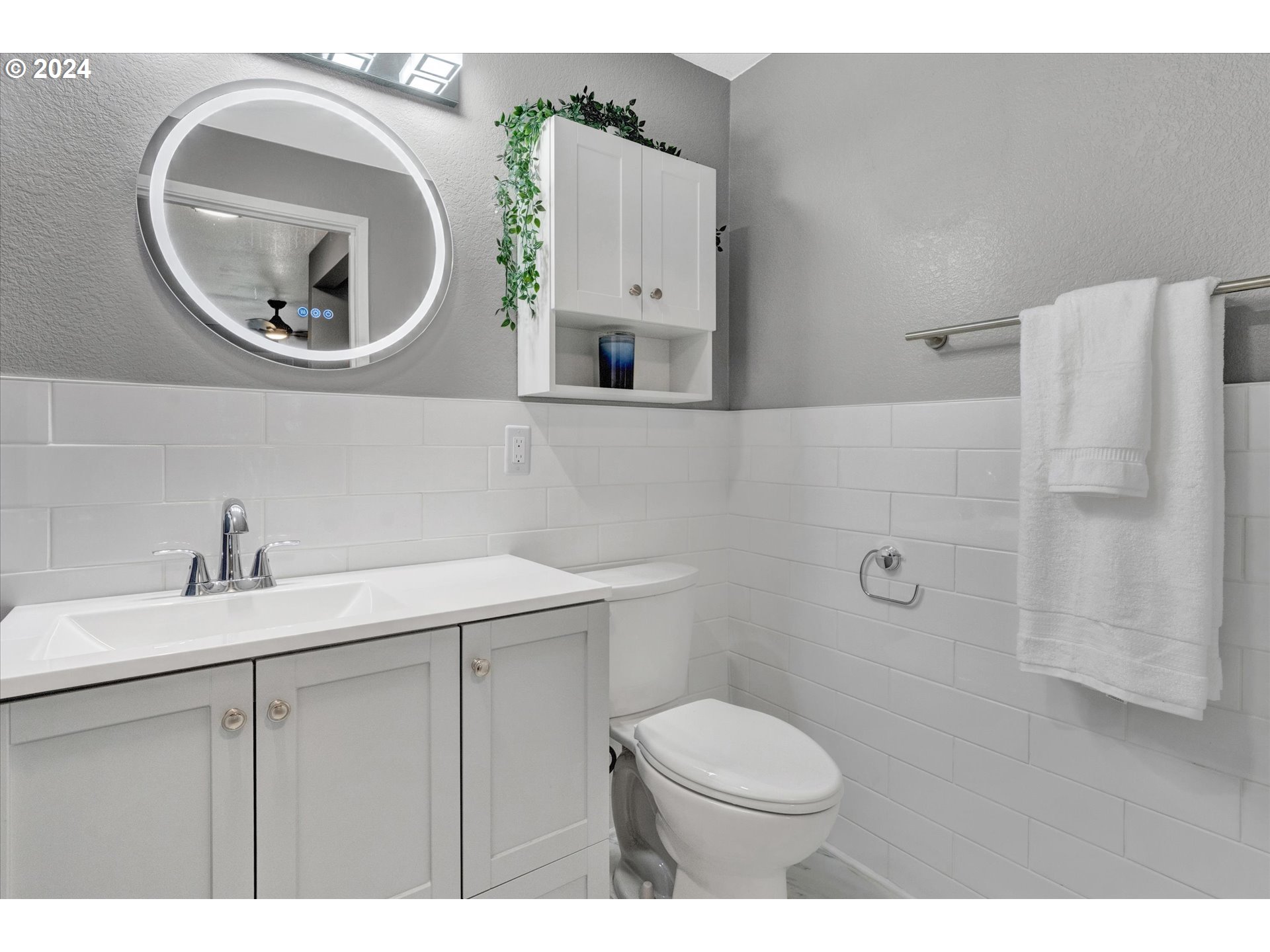 17602 Northwest Springville Road, Unit C3 Portland, OR 97229 - Photo 17 of 29 Gallery Image 17