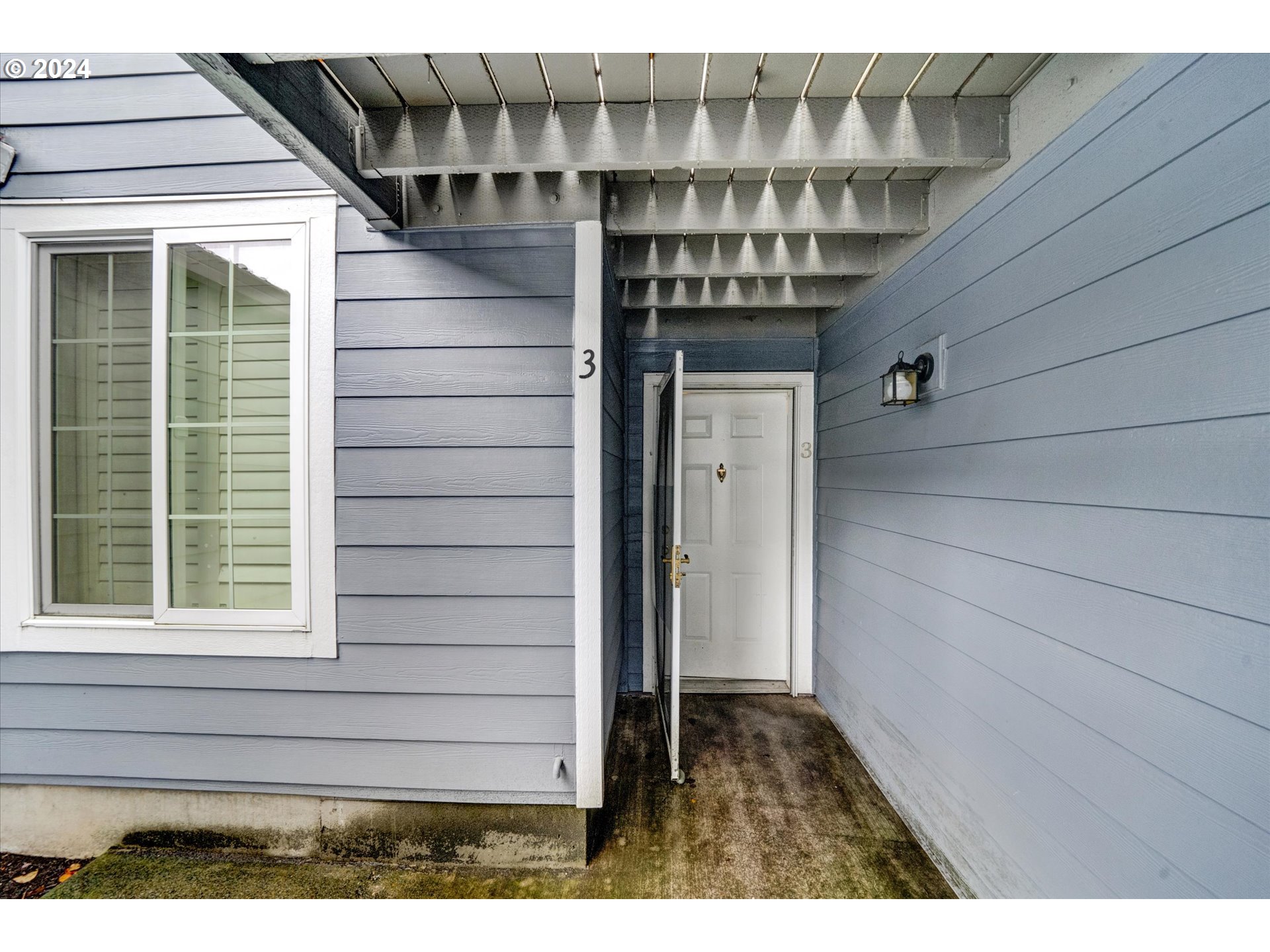 17602 Northwest Springville Road, Unit C3 Portland, OR 97229 - Photo 3 of 29 Gallery Image 3