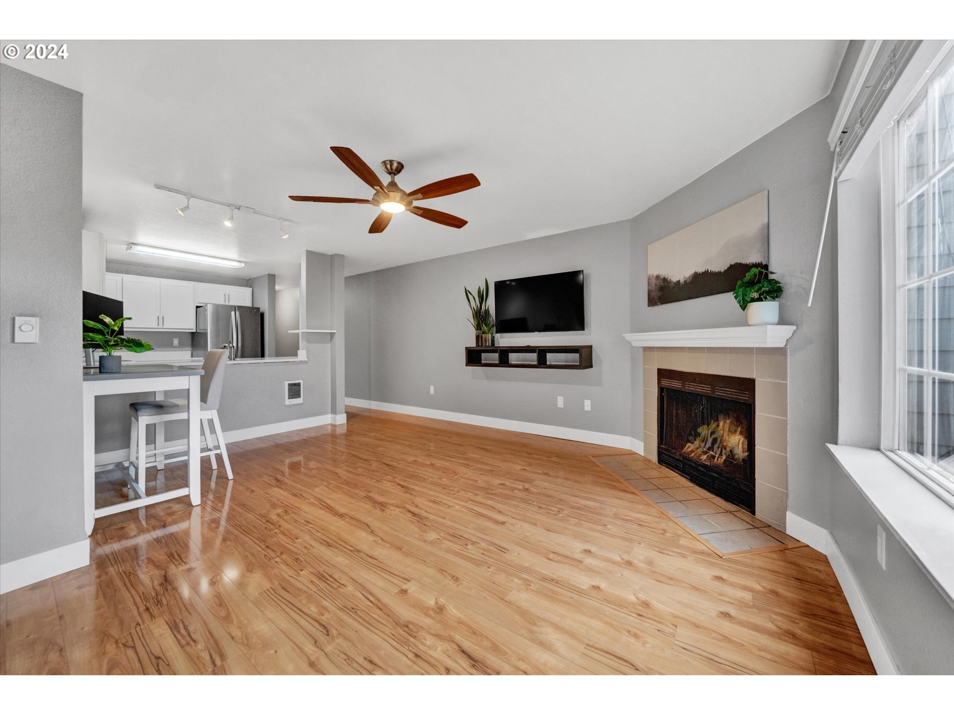 17602 Northwest Springville Road, Unit C3 Portland, OR 97229 - Photo 6 of 29 Gallery Image 6