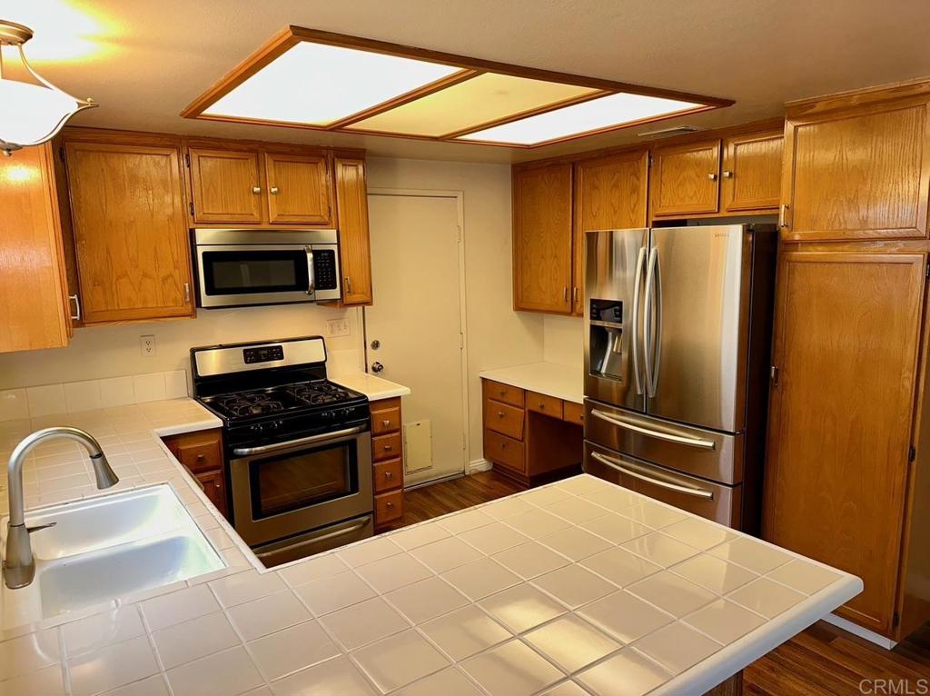 29190 Murrieta Road Menifee, CA 92586 - Photo 1 of 1 Kitchen
