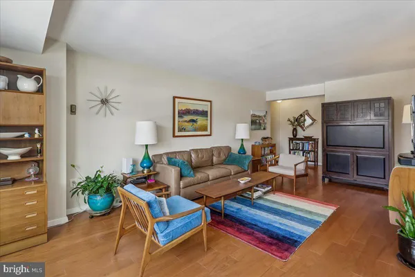 $398,000 | 5410 Connecticut Avenue Northwest, Unit 412, Washington, DC 20015