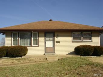 4011 Weber Road St. Louis, MO 63123 - Photo 1 of 1