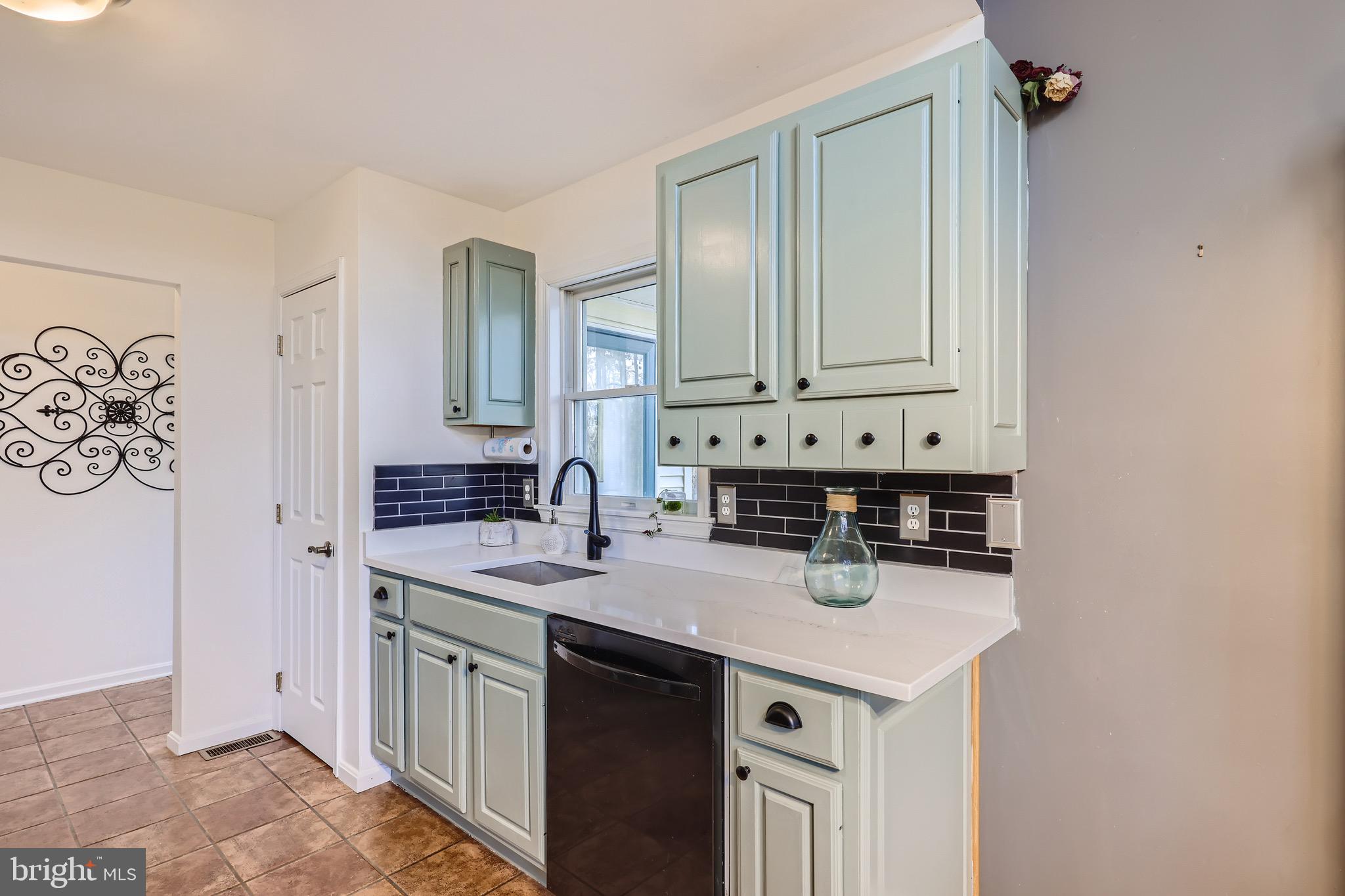 722 Warren Road Cockeysville, MD 21030 - Photo 13 of 27 Gallery Image 13
