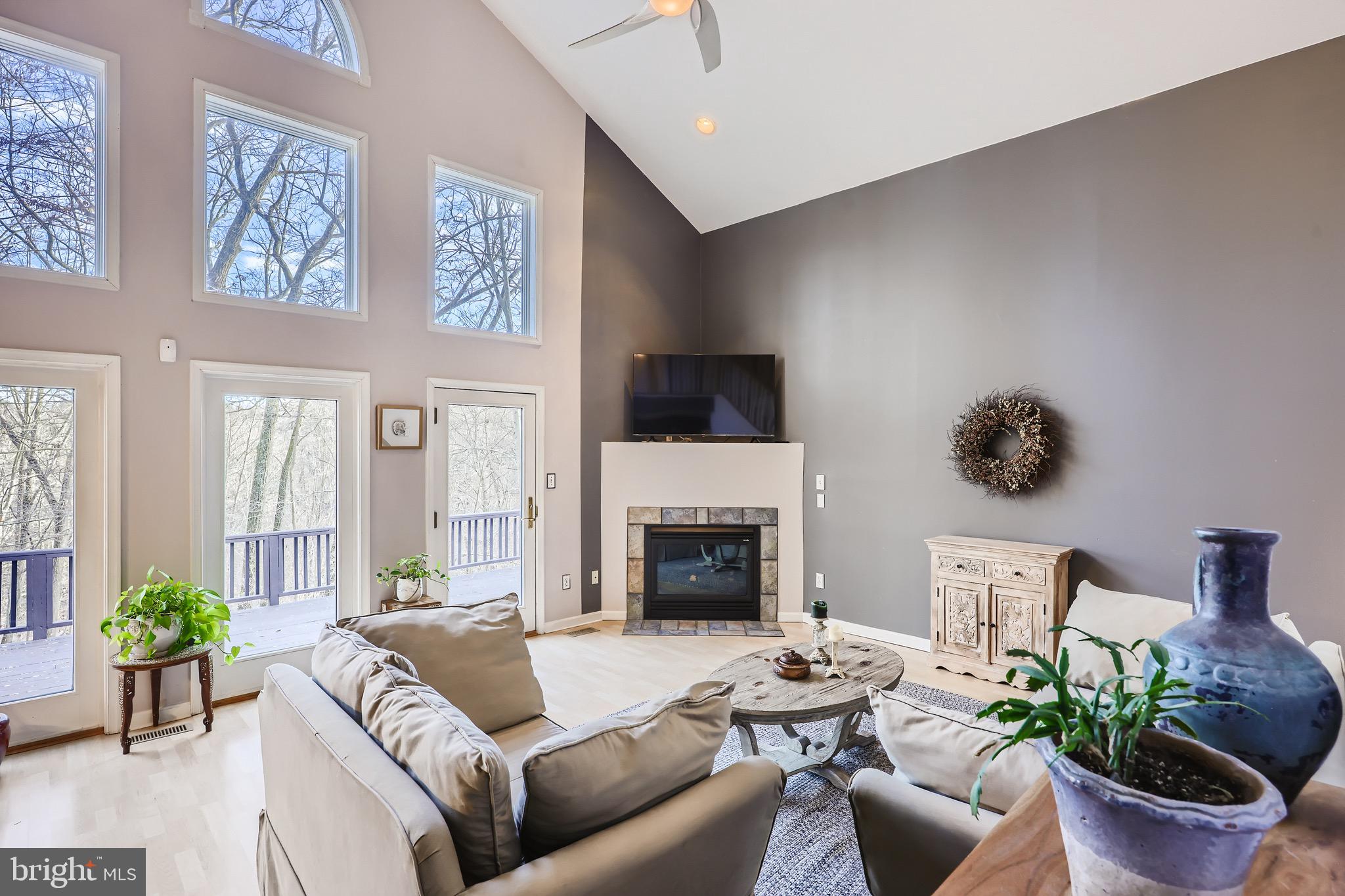 722 Warren Road Cockeysville, MD 21030 - Photo 5 of 27 Gallery Image 5